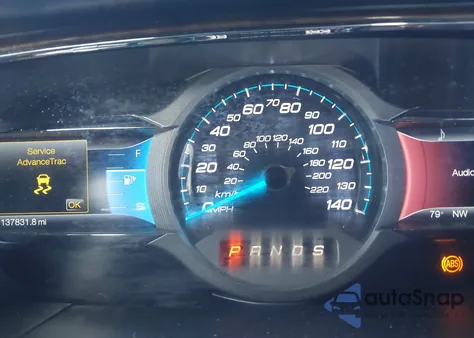 2013 Ford Taurus Limited z USA, uszkodzony, nr VIN 1FAHP2F88DG197798